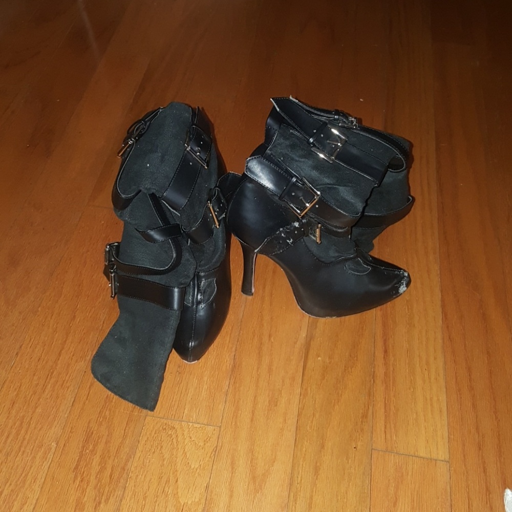 High heel boots
